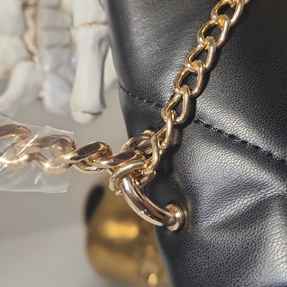 Badgley Mischka Quilted bag NWT - Picture 6 of 6